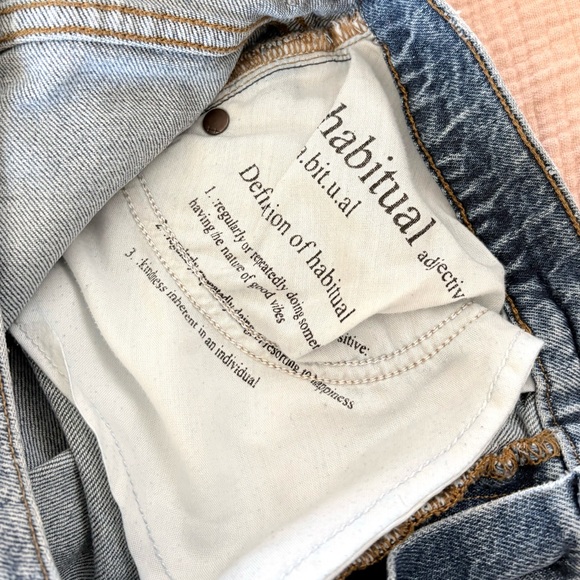 Habitual High-Rise Jeans - Picture 4 of 5